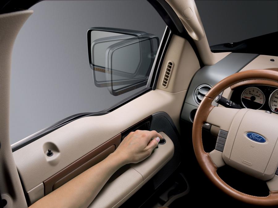  Ford F-150 SuperCrew Cab 2004 года  (фото 35 из 83)